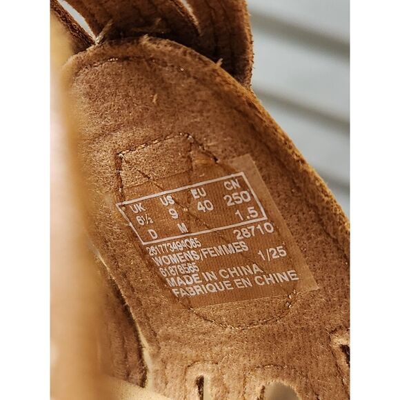 Clarks Laurieanne Ruby Sandals - Women’s Size 9, Cushioned Footbed - Picture 8 of 10